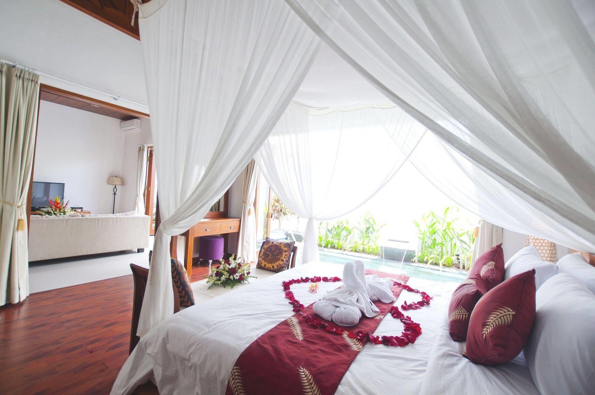 Villa Bougainville Seminyak Esterno foto